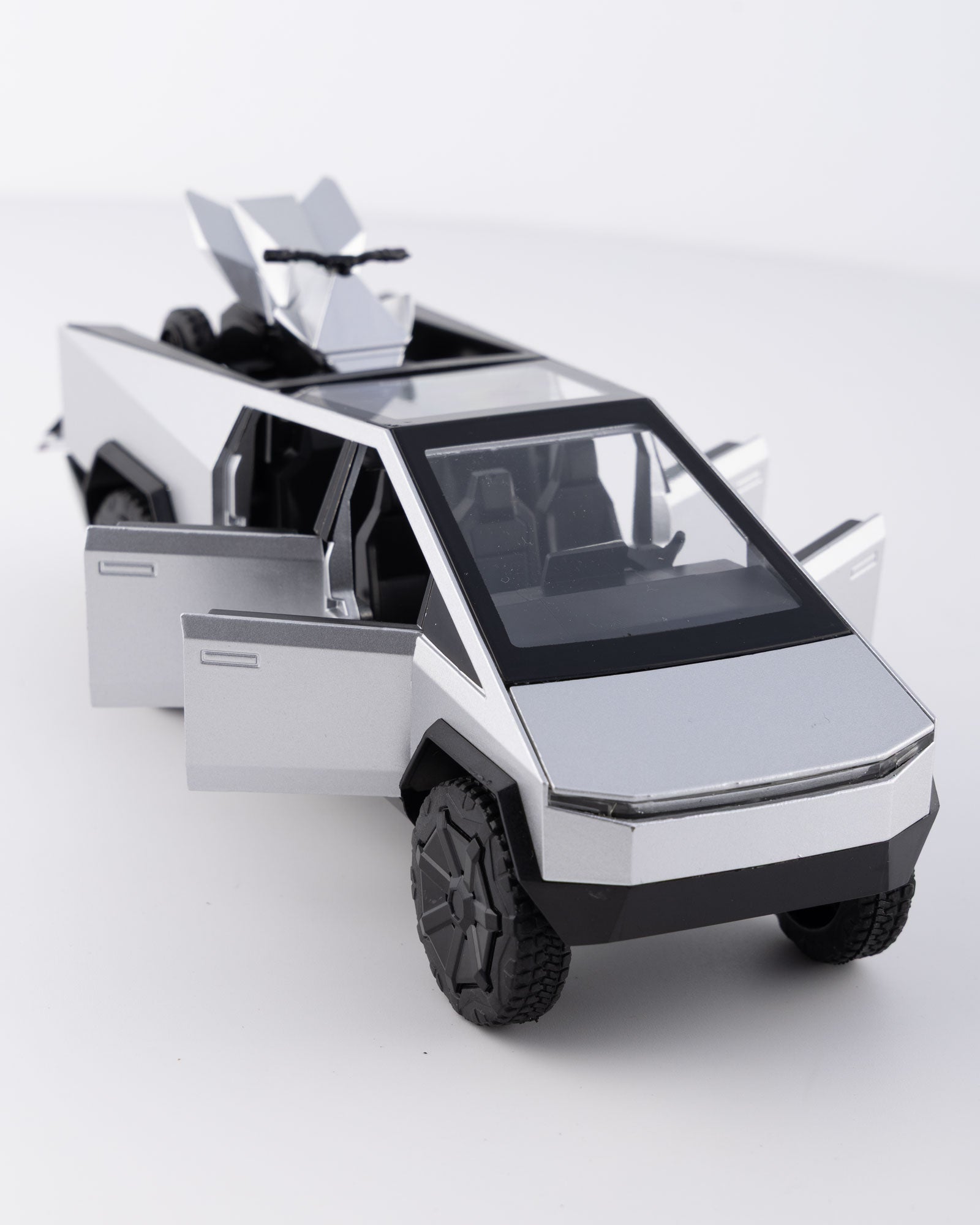 Tesla Cybertruck with Cyberquad Diecast Silver Car 1:24 Scale - Ignition Prime