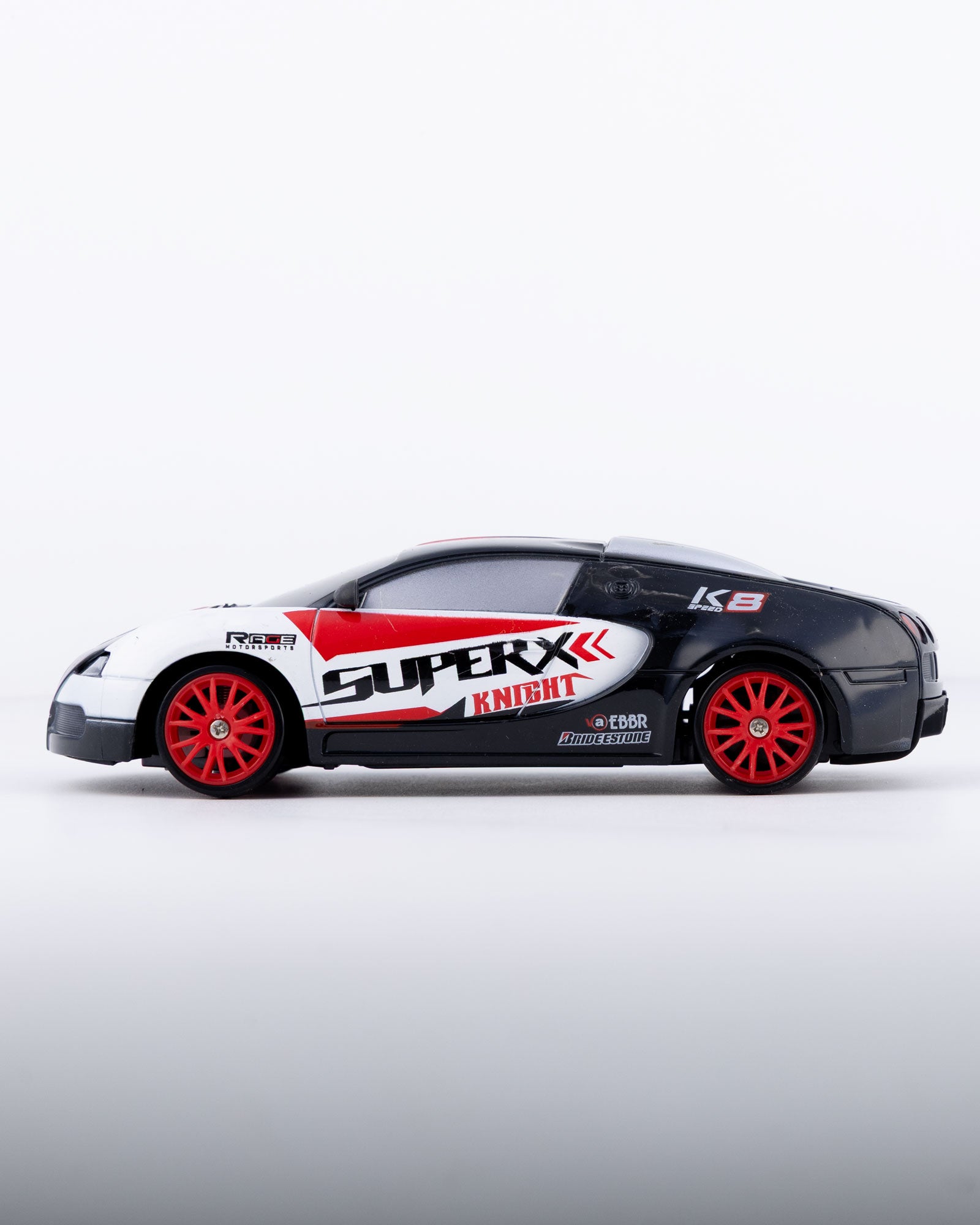 SuperX Bugatti Style with Remote & Accessories Car 1:24 Scale - Ignition Prime