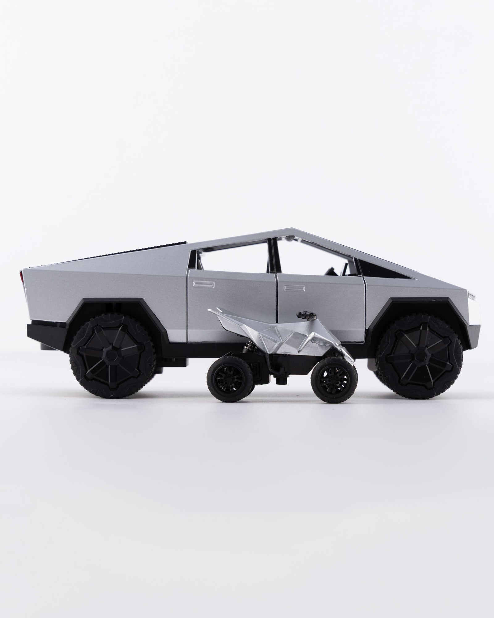 Tesla Cybertruck with Cyberquad Diecast Silver Car 1:24 Scale - Ignition Prime