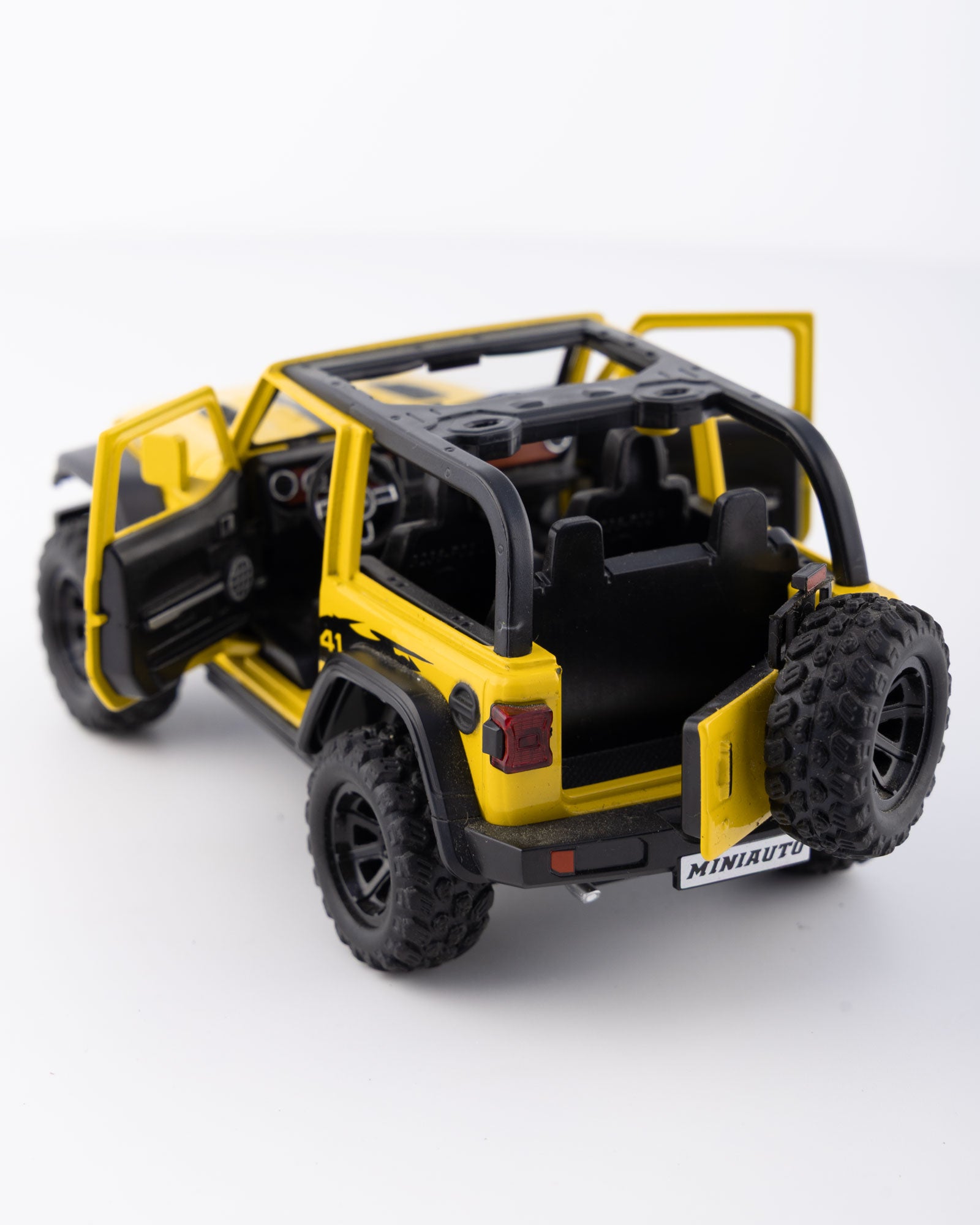 Jeep Wrangler Rubicon 1941 Edition Diecast Yellow Car 1:32 Scale - Ignition Prime