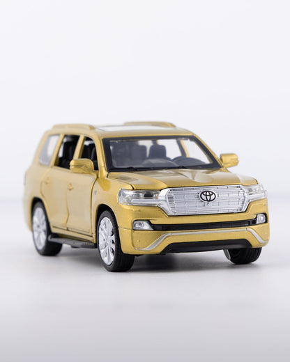 Toyota Land Cruiser VX.R V8 Diecast Gold Car 1:32 Scale - Ignition Prime