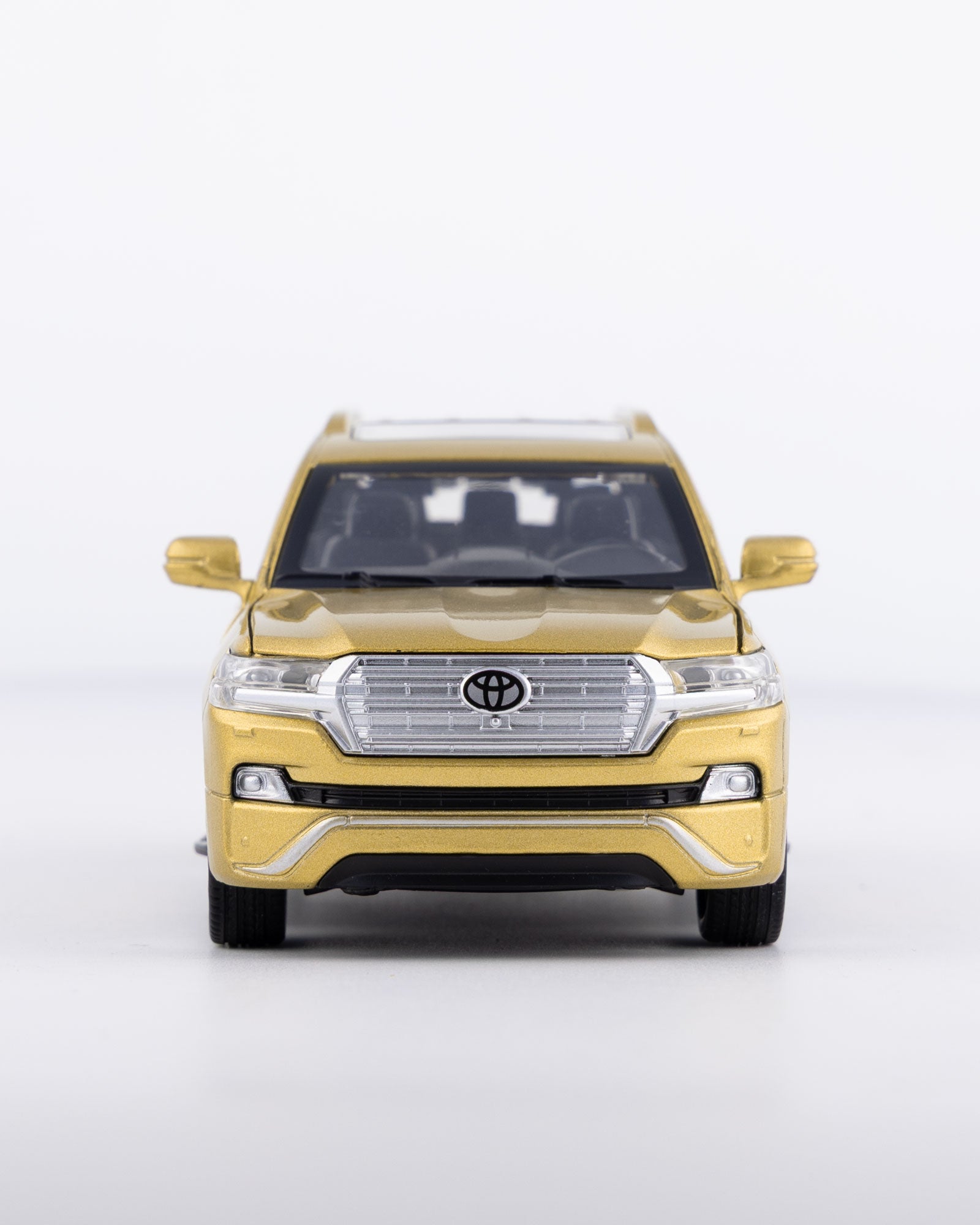 Toyota Land Cruiser VX.R V8 Diecast Gold Car 1:32 Scale - Ignition Prime