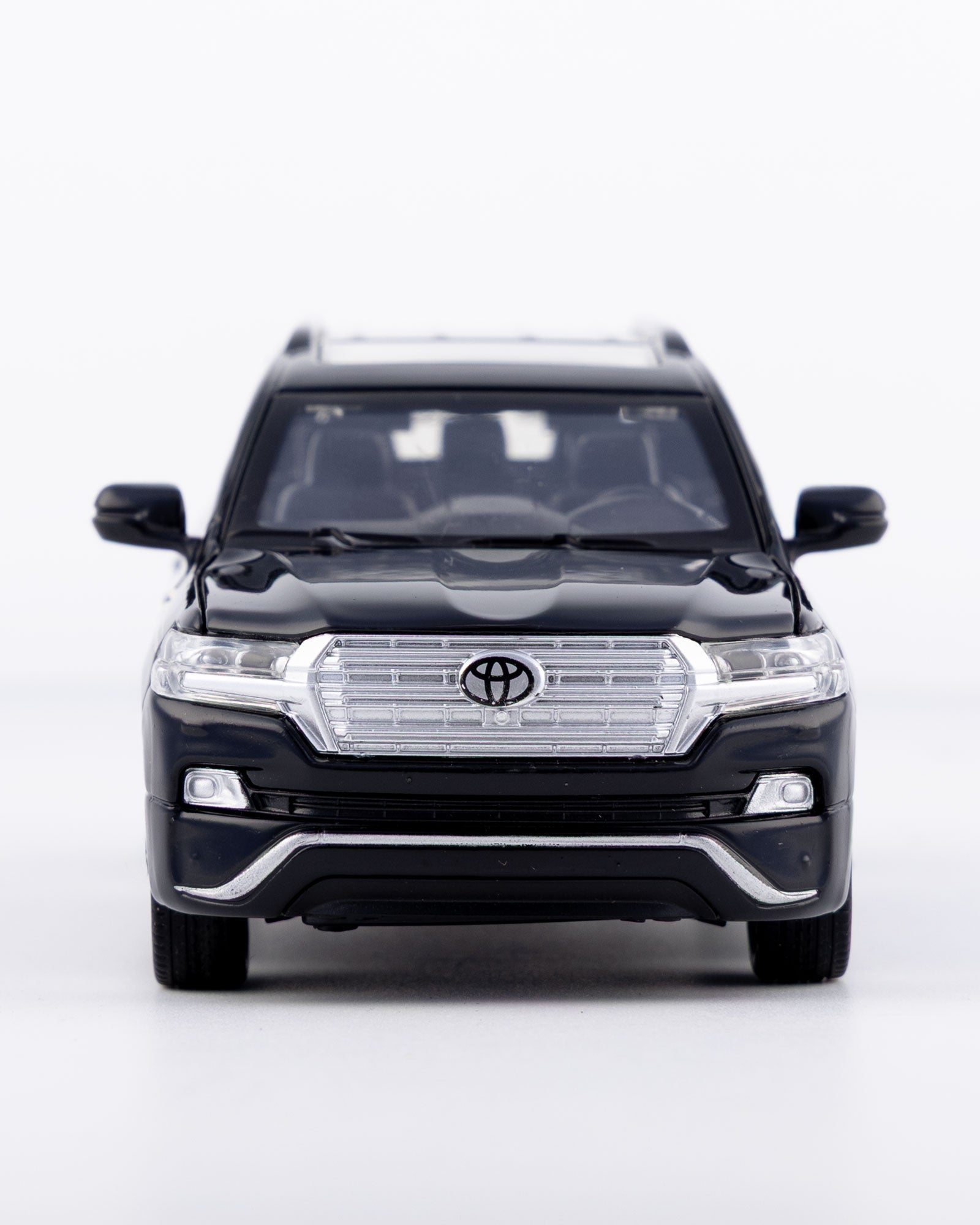Toyota Land Cruiser VX.R V8 Diecast Black Car 1:32 Scale - Ignition Prime