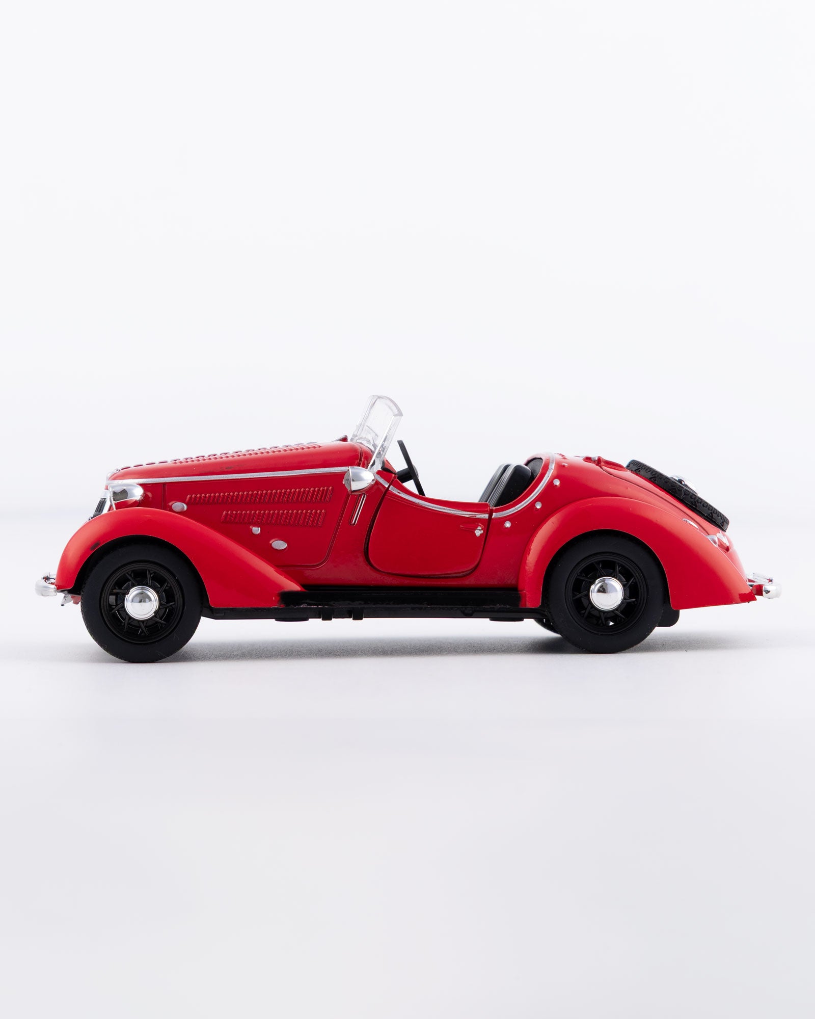 Audi 920 Cabriolet Classic Vintage Diecast Red Car 1:32 Scale - Ignition Prime