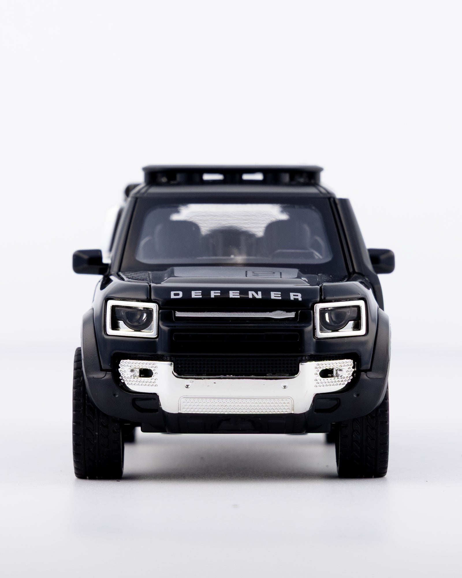 Land Rover Defender 110 Diecast Black Car 1:32 Scale - Ignition Prime