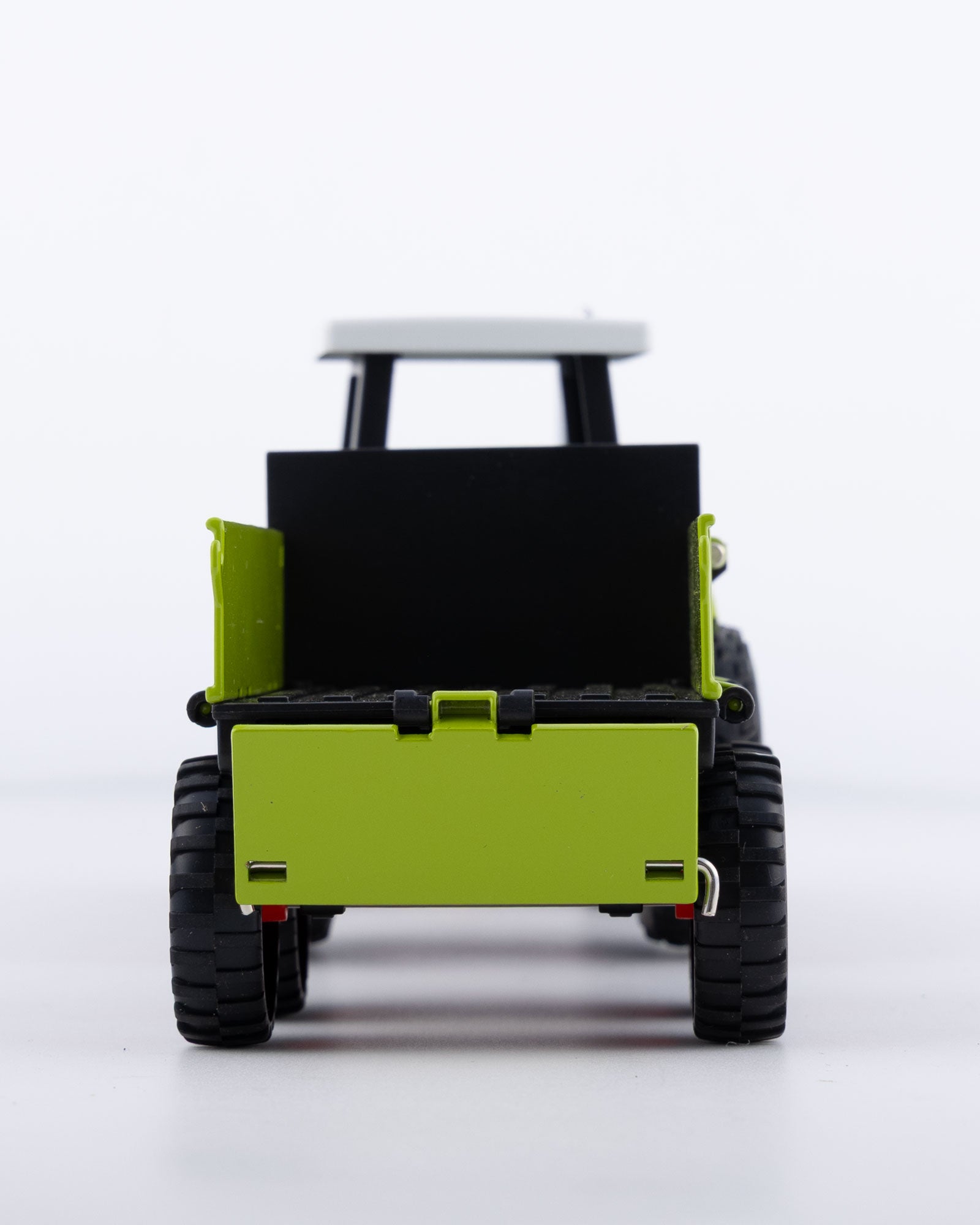 Classic Green Tractor with Trailer Diecast Model 1:24 Scale - Ignition Prime