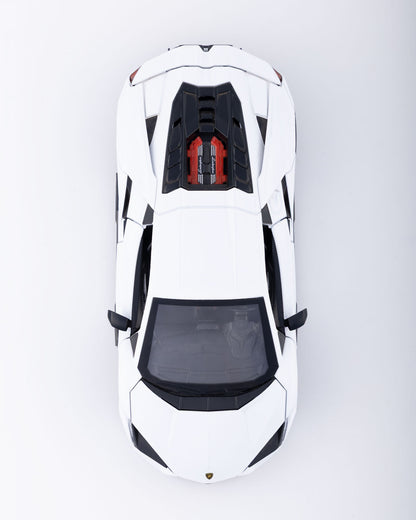 Lamborghini Revuelto Diecast White Car 1:24 Scale - Ignition Prime