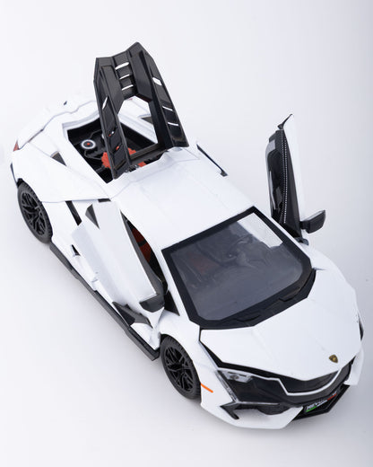 Lamborghini Revuelto Diecast White Car 1:24 Scale - Ignition Prime