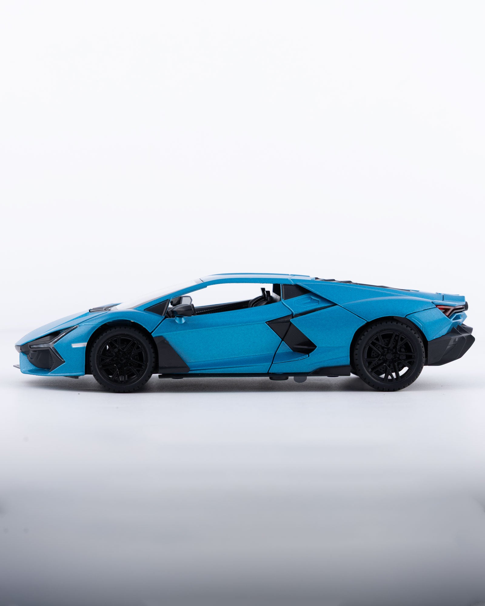 Lamborghini Revuelto Diecast Blue Car 1:24 Scale - Ignition Prime