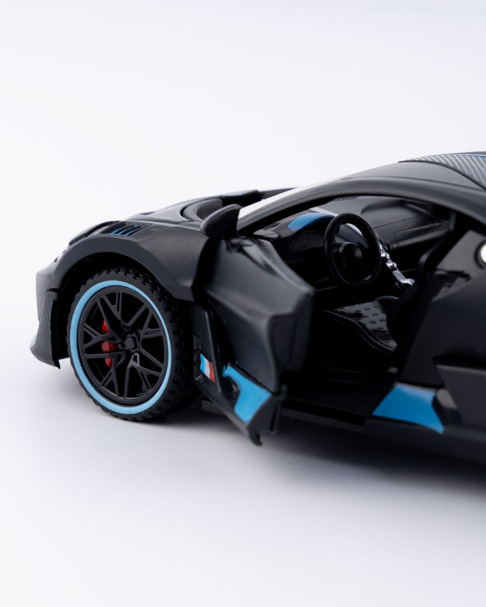 Bugatti Divo Diecast Black Car 1:24 Scale - Ignition Prime