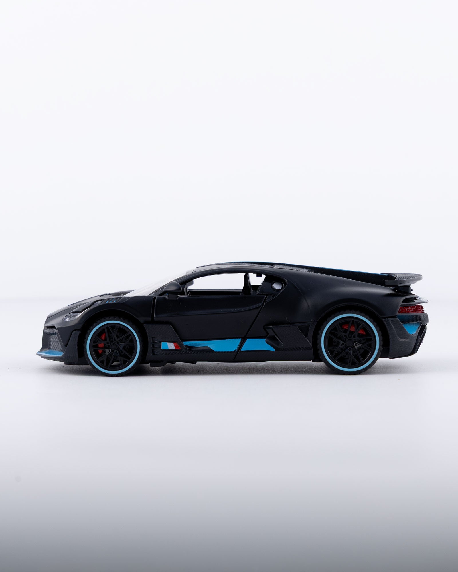 Bugatti Divo Diecast Black Car 1:24 Scale - Ignition Prime