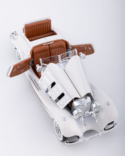 Mercedes-Benz 500K Cabriolet Diecast White Car 1:24 Scale - Ignition Prime