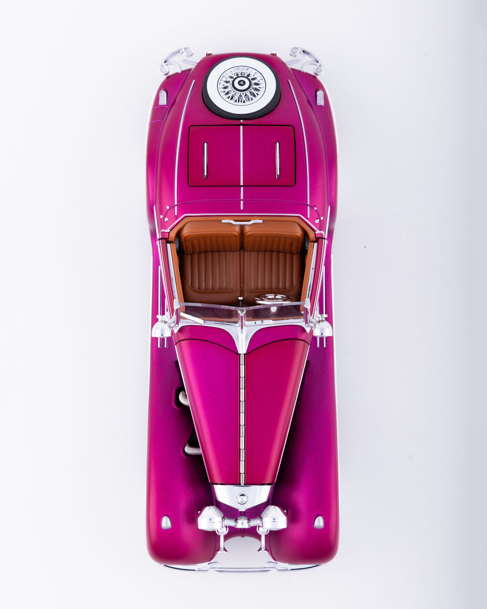 Mercedes-Benz 500K Cabriolet Diecast Purple Car 1:24 Scale - Ignition Prime