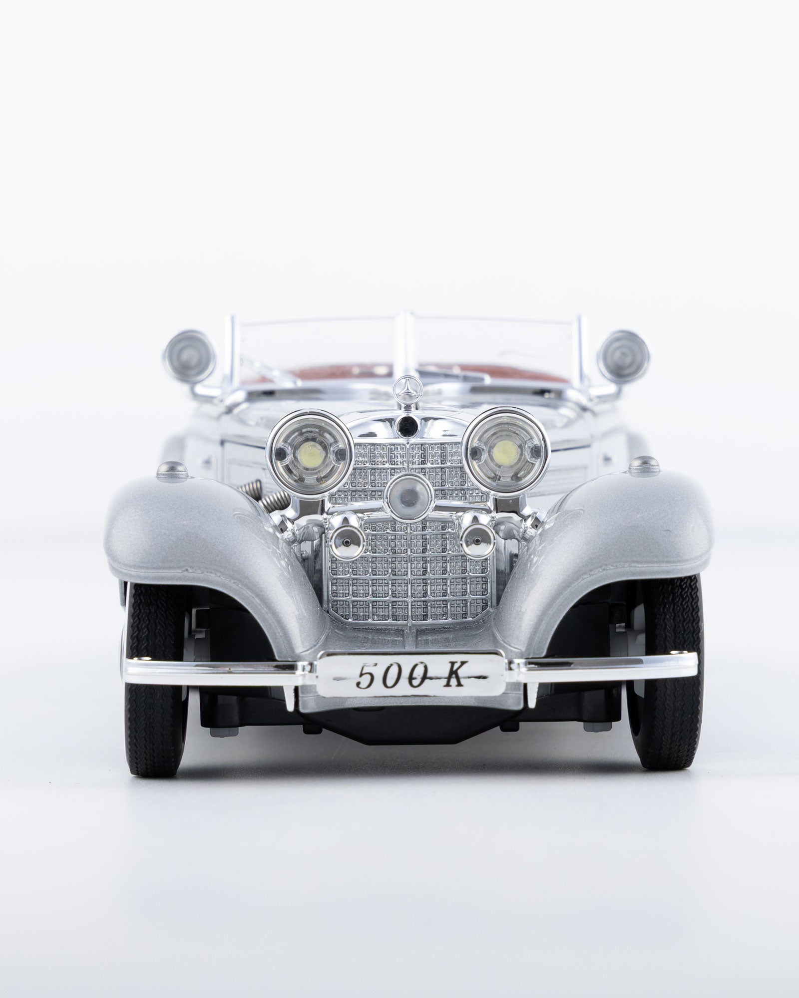 Mercedes-Benz 500K Cabriolet Diecast Silver Car 1:24 Scale - Ignition Prime