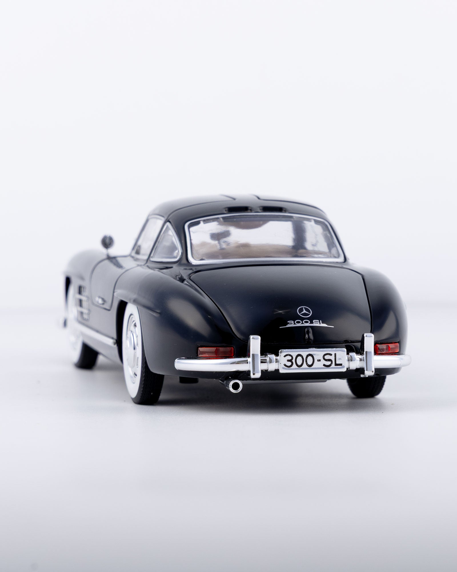 Mercedes-Benz 300SL Gullwing Diecast Black Car 1:24 Scale - Ignition Prime