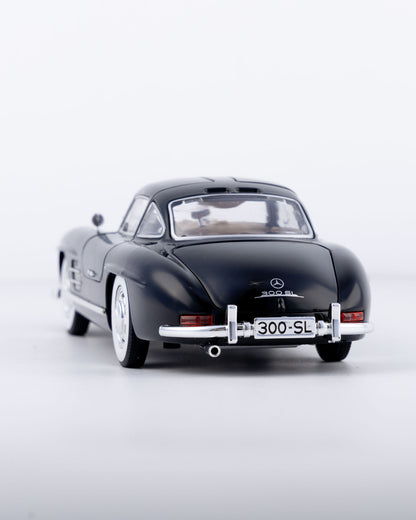 Mercedes-Benz 300SL Gullwing Diecast Black Car 1:24 Scale - Ignition Prime