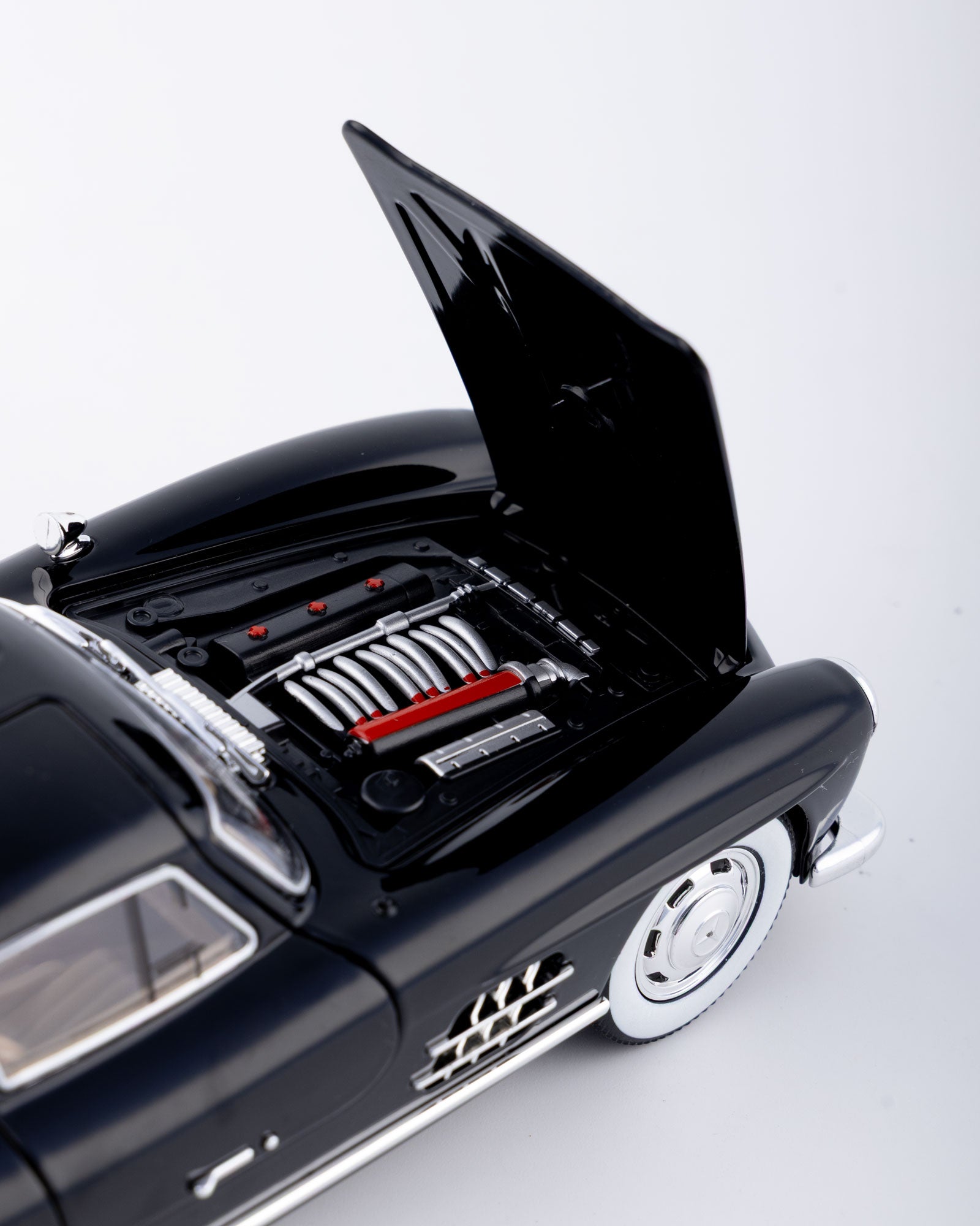 Mercedes-Benz 300SL Gullwing Diecast Black Car 1:24 Scale - Ignition Prime