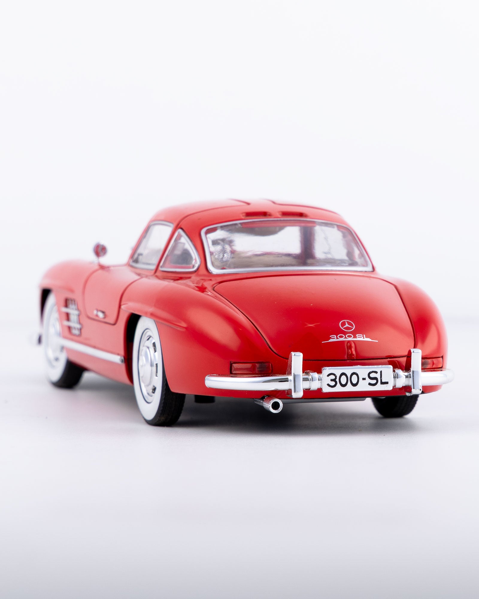 Mercedes-Benz 300SL Gullwing Diecast Red Car 1:24 Scale - Ignition Prime