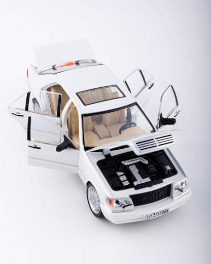 Mercedes-Benz S-Class W140 S320 Diecast White Car 1:24 Scale - Ignition Prime