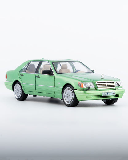 Mercedes-Benz S-Class W140 S320 Diecast Green Car 1:24 Scale - Ignition Prime