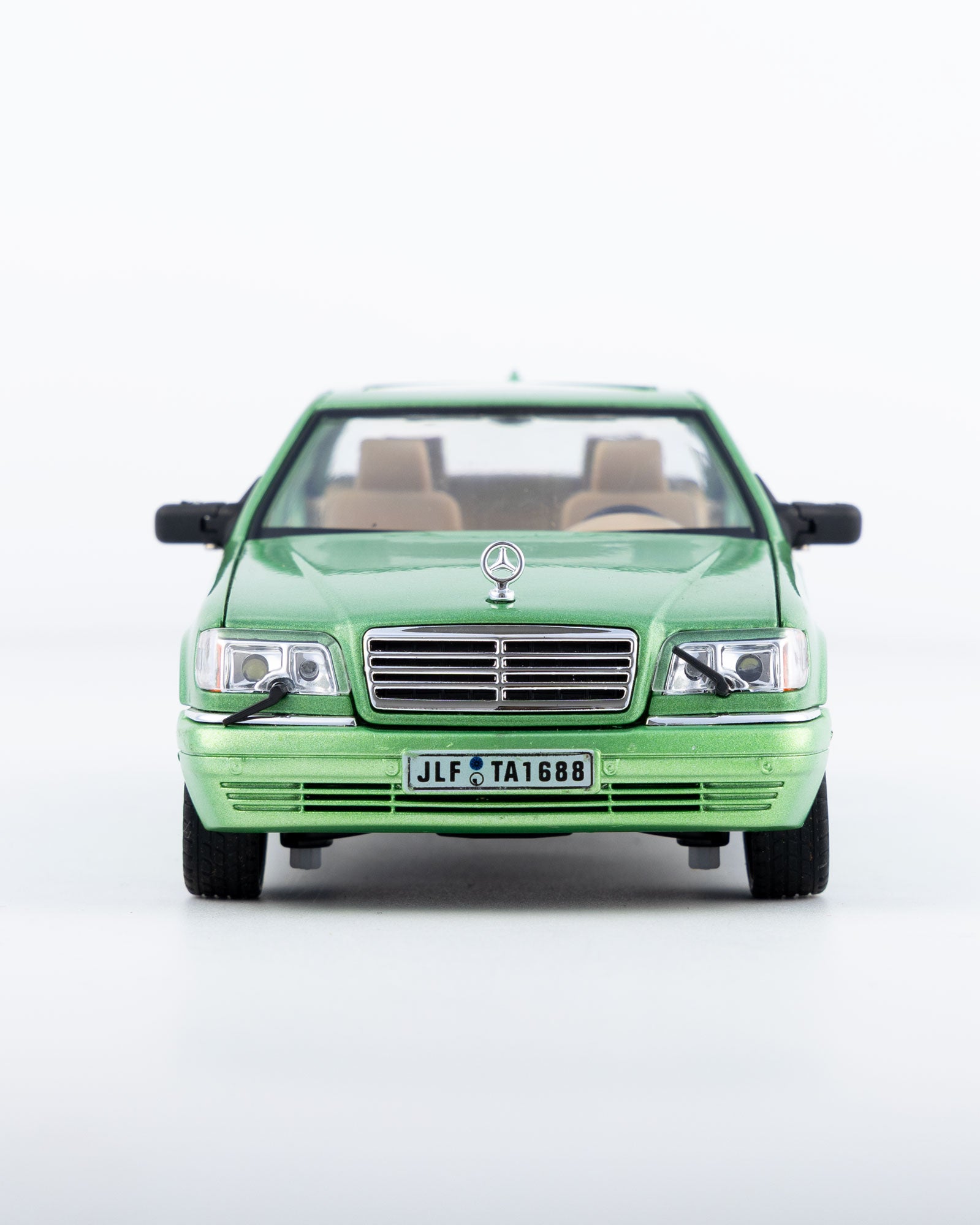 Mercedes-Benz S-Class W140 S320 Diecast Green Car 1:24 Scale - Ignition Prime
