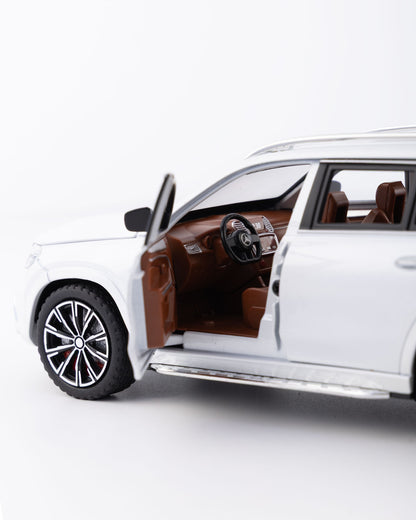 Mercedes-Benz GLS-Class AMG Diecast White Car 1:24 Scale - Ignition Prime
