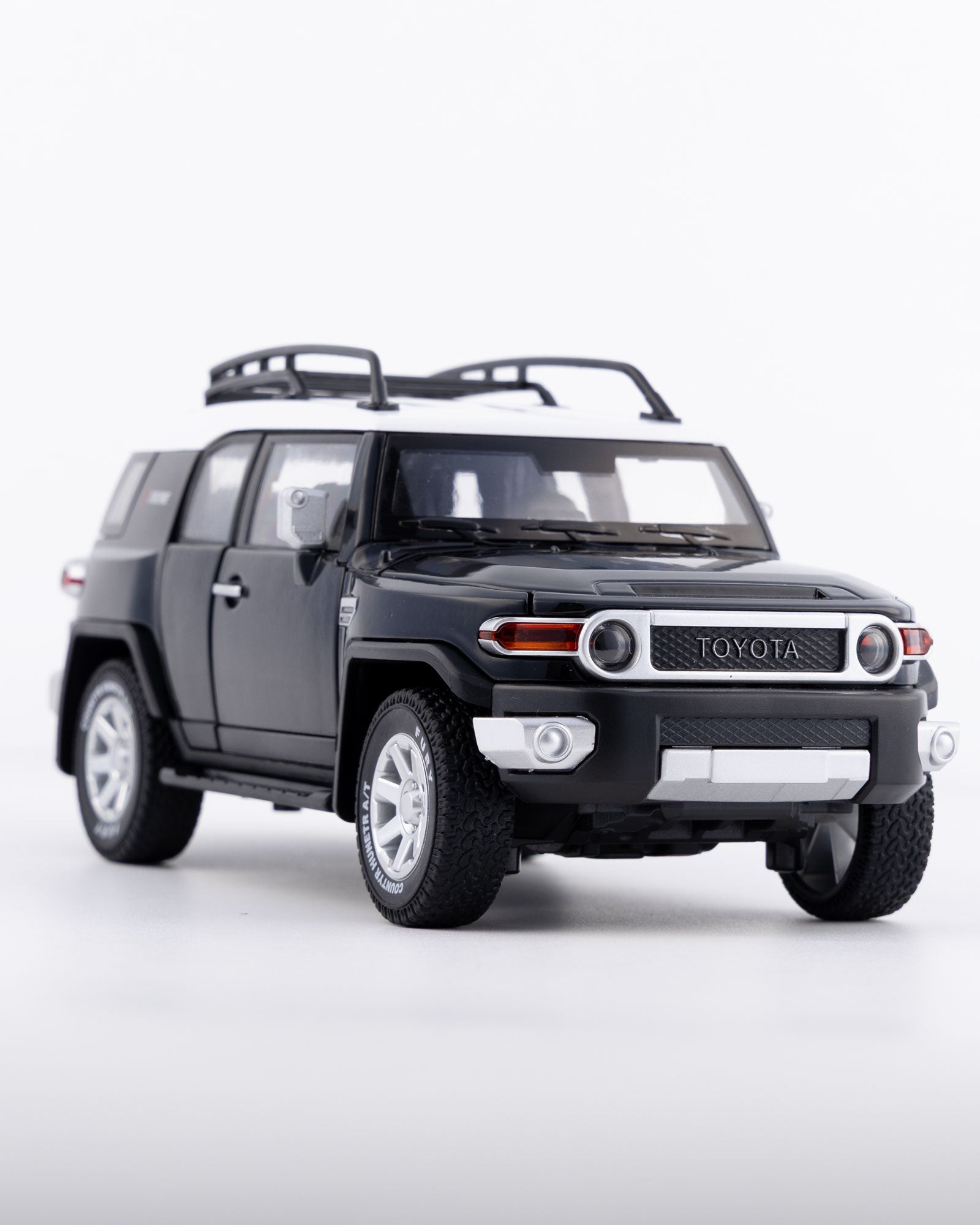 Toyota FJ Cruiser Diecast Black Car 1:24 Scale - Ignition Prime