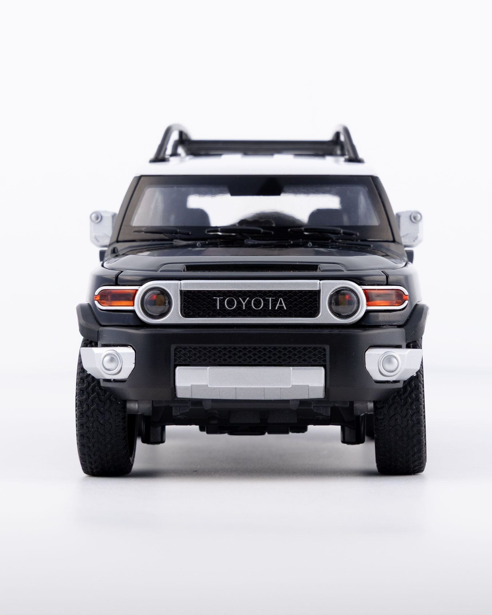 Toyota FJ Cruiser Diecast Black Car 1:24 Scale - Ignition Prime