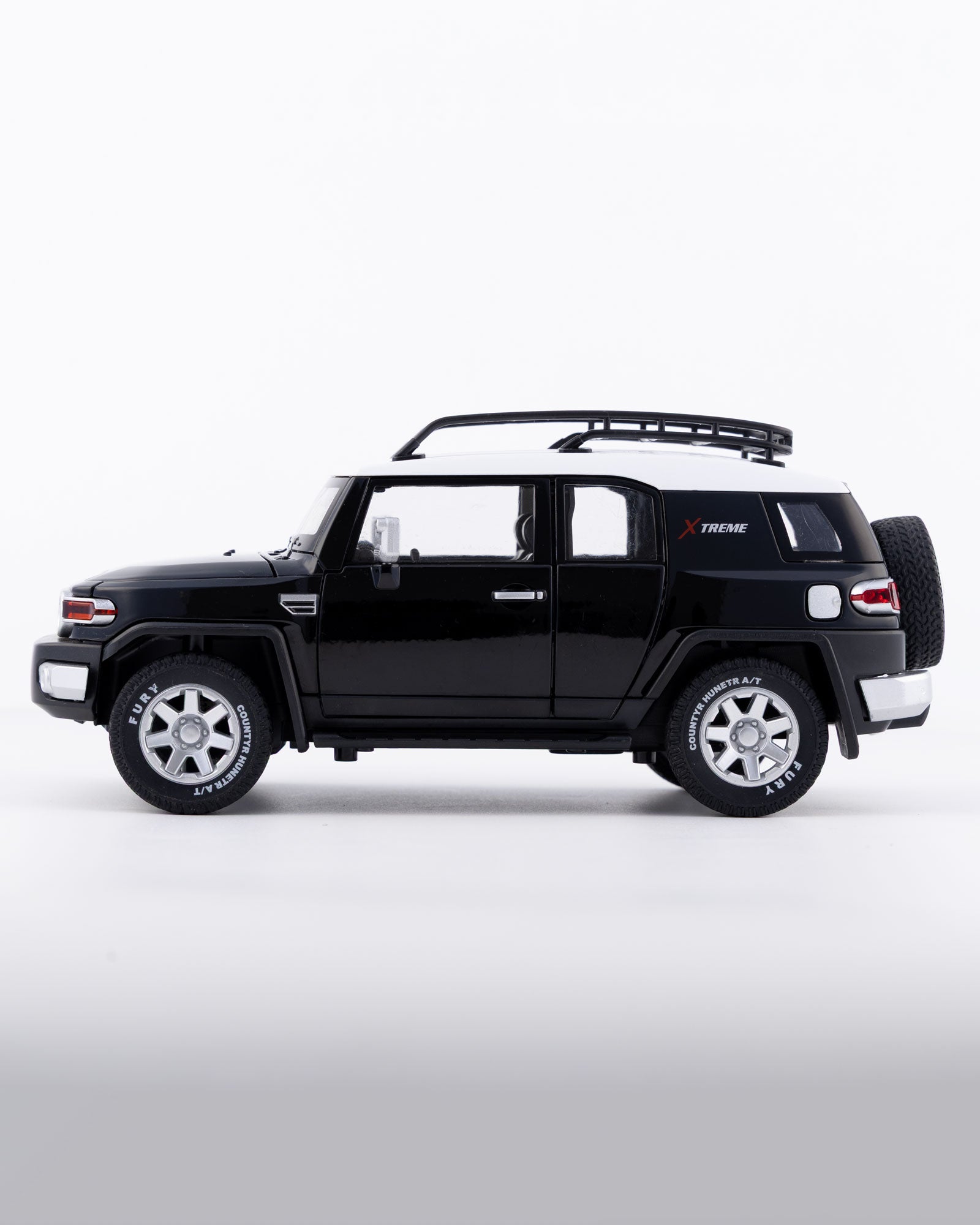 Toyota FJ Cruiser Diecast Black Car 1:24 Scale - Ignition Prime