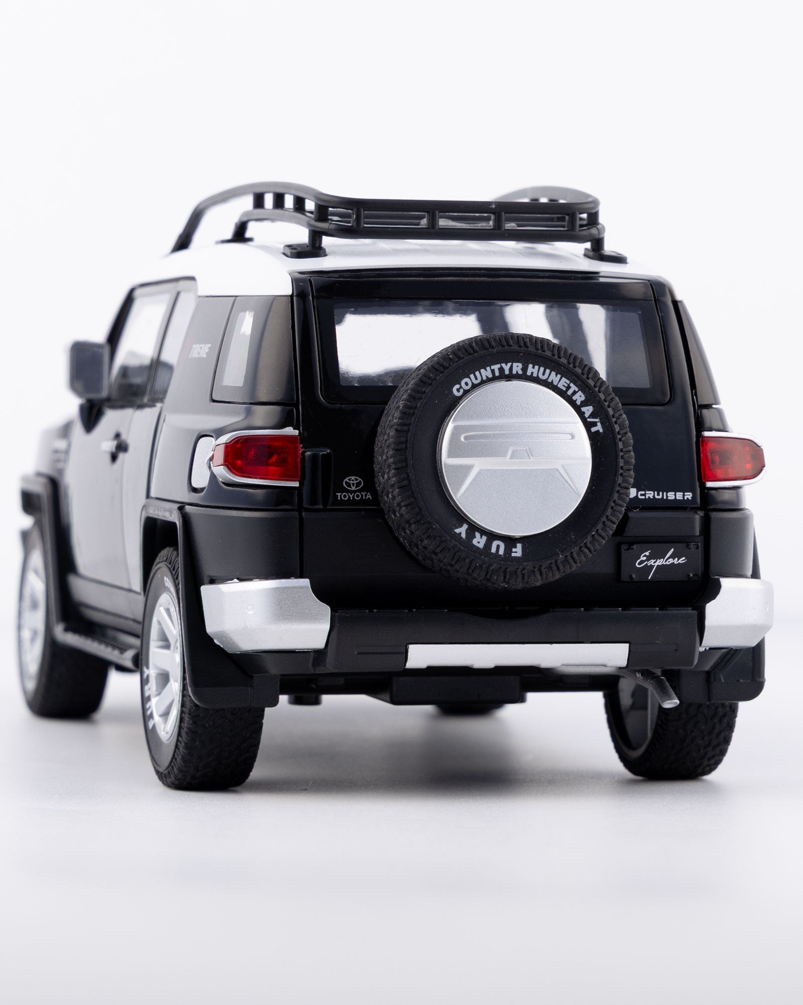 Toyota FJ Cruiser Diecast Black Car 1:24 Scale - Ignition Prime