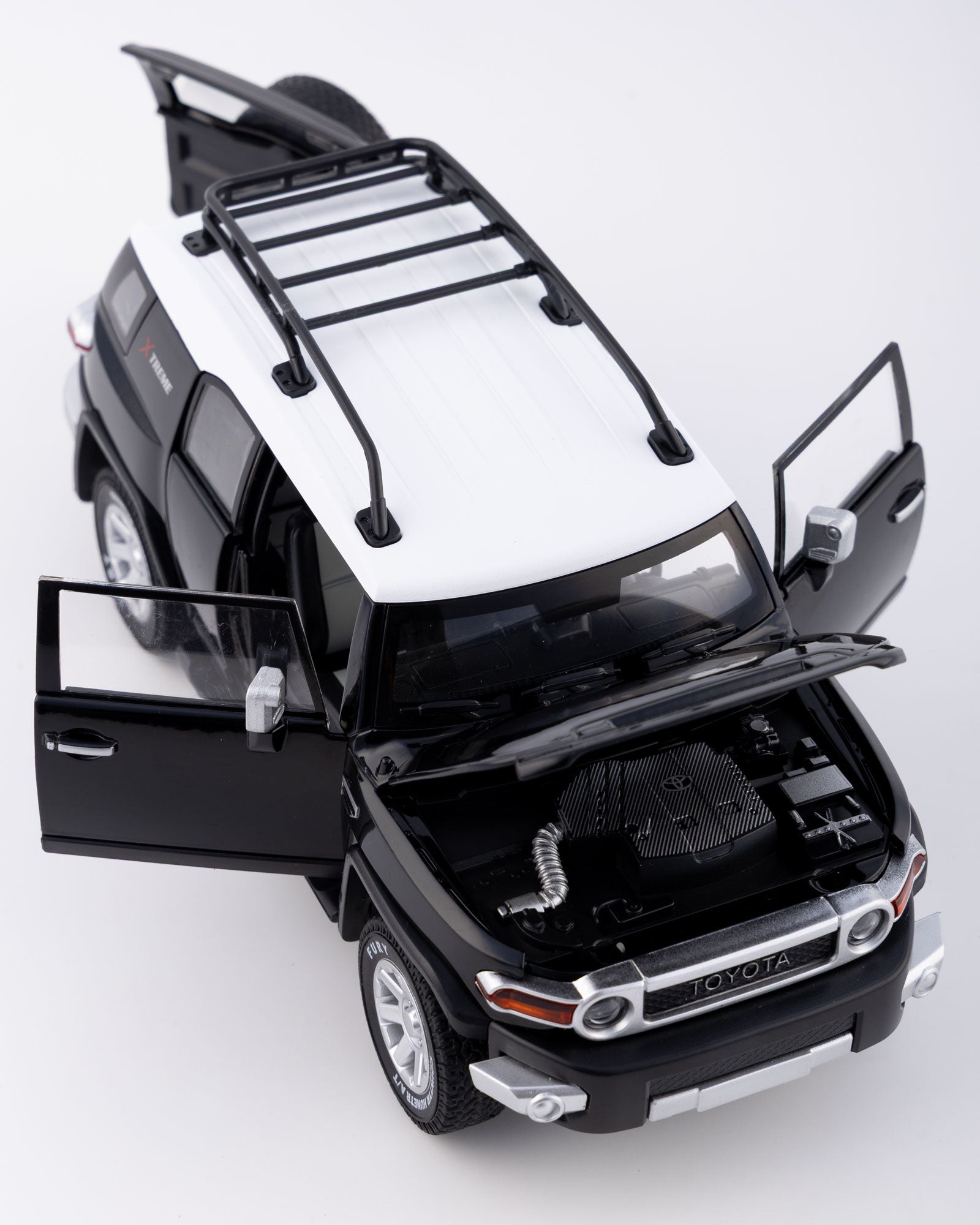 Toyota FJ Cruiser Diecast Black Car 1:24 Scale - Ignition Prime