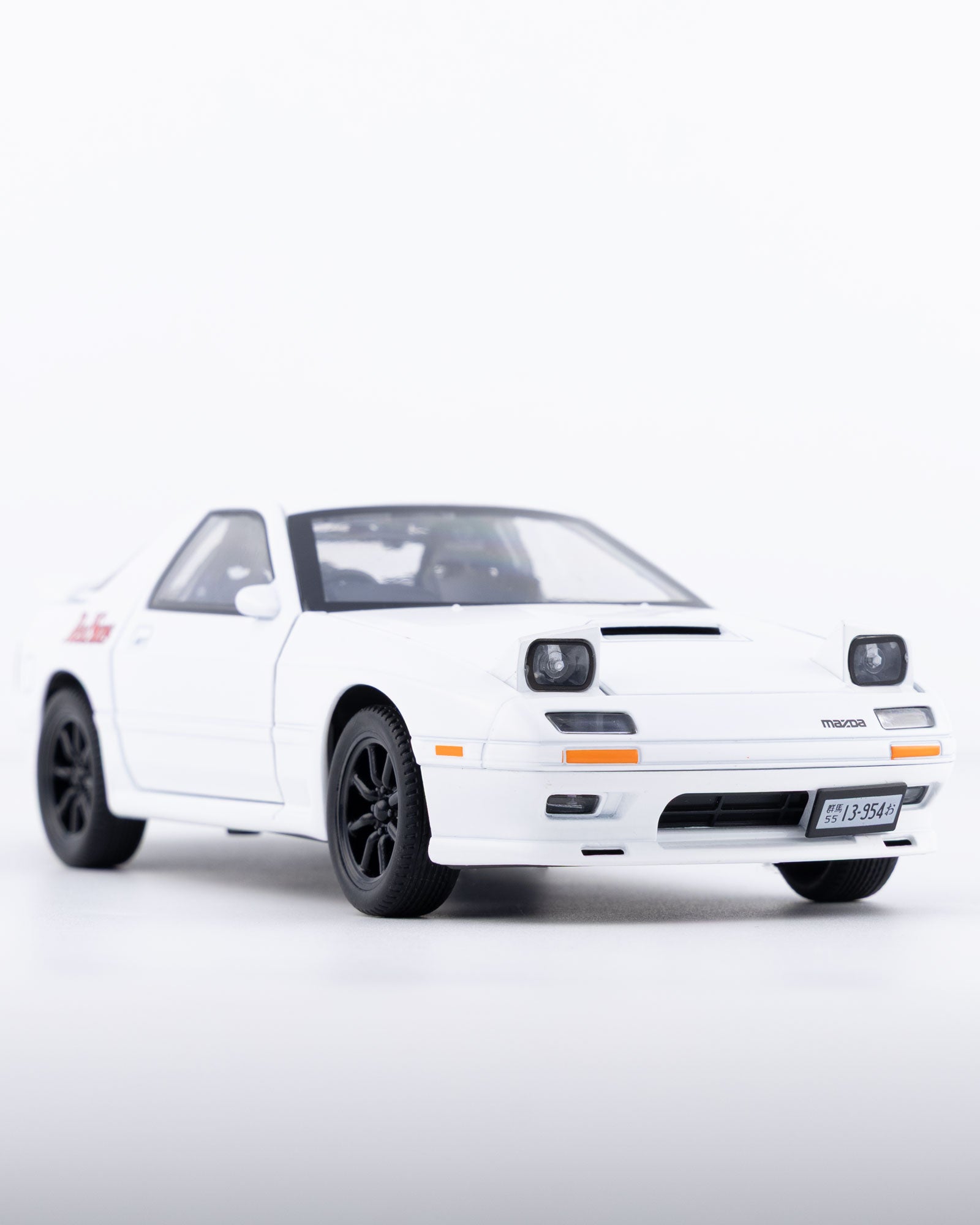 Mazda RX-7 FC3S RE Amemiya Diecast White Car 1:24 Scale - Ignition Prime