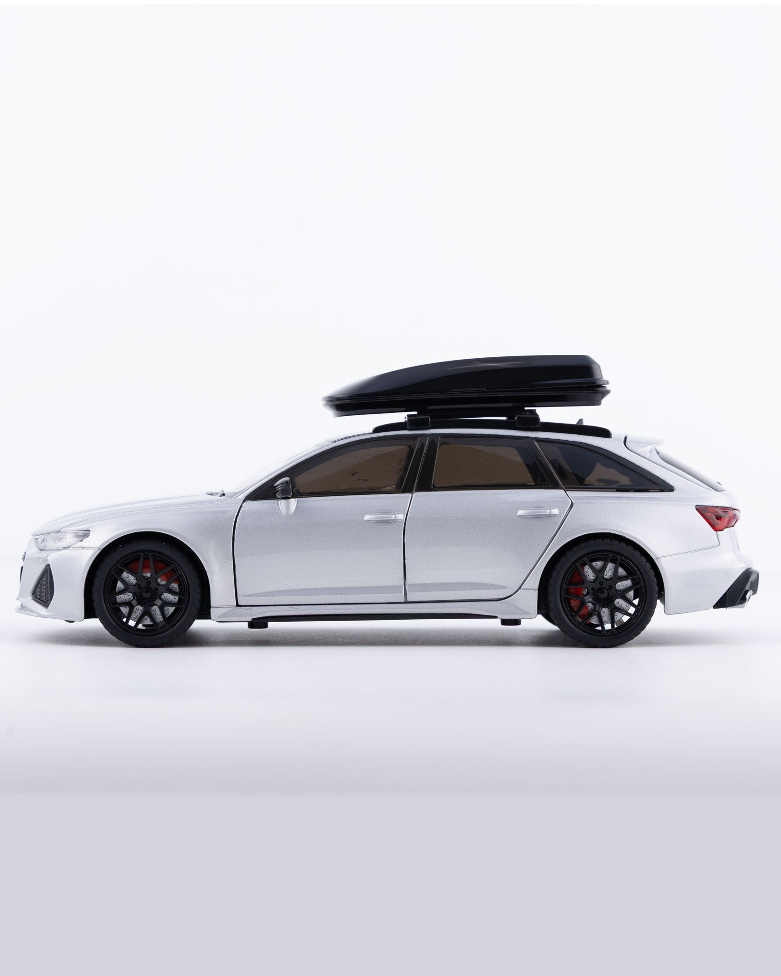 Audi RS6 Avant Diecast White Car 1:24 Scale - Ignition Prime