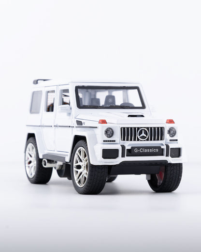 Mercedes-Benz G63 AMG V12 G-Class Diecast White Car 1:24 Scale - Ignition Prime