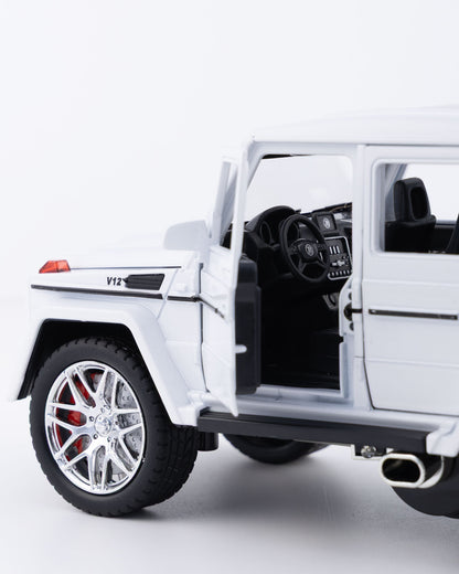 Mercedes-Benz G63 AMG V12 G-Class Diecast White Car 1:24 Scale - Ignition Prime