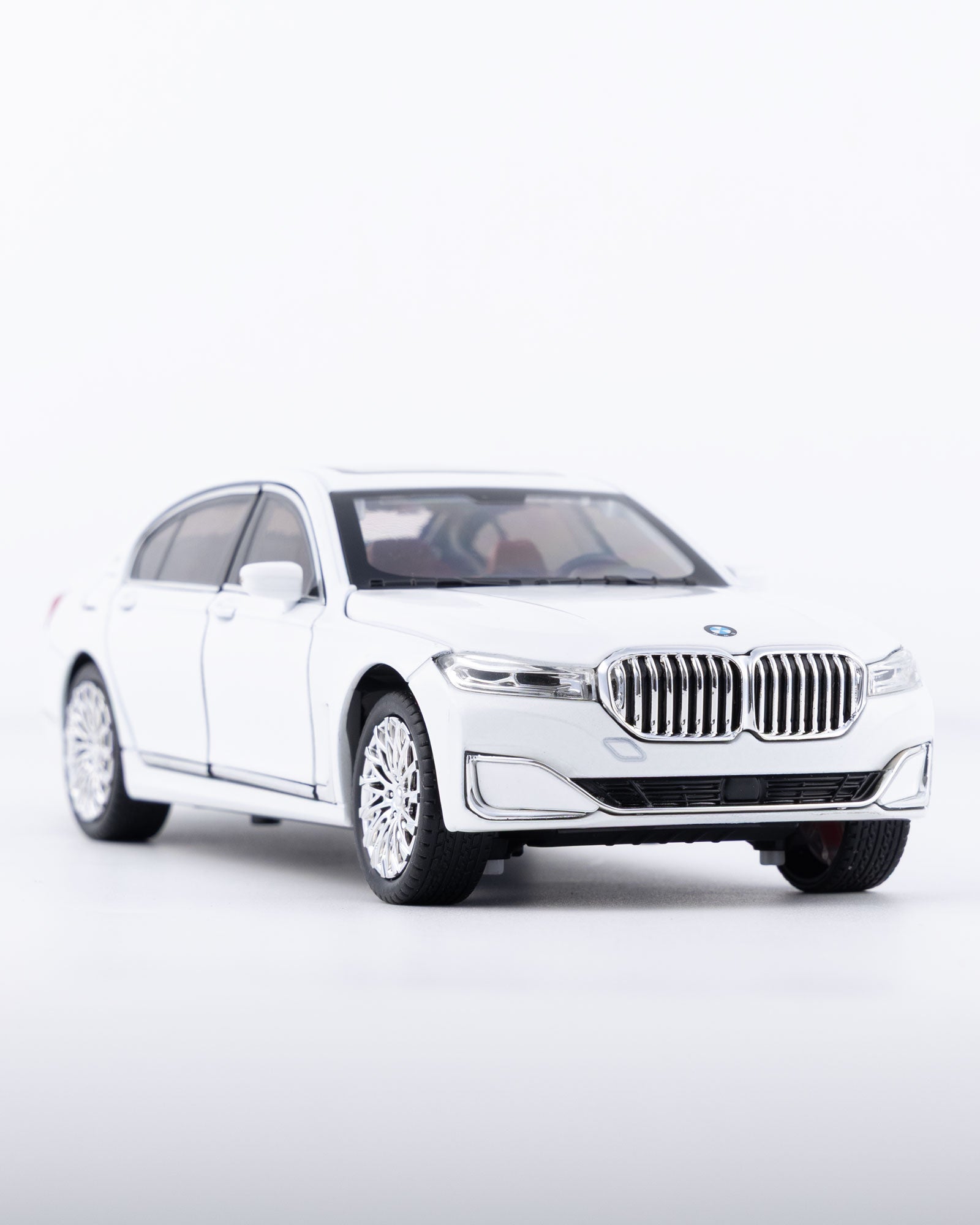 BMW 760Li V12 Sedan Diecast White Car 1:24 Scale - Ignition Prime