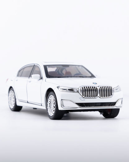 BMW 760Li V12 Sedan Diecast White Car 1:24 Scale - Ignition Prime