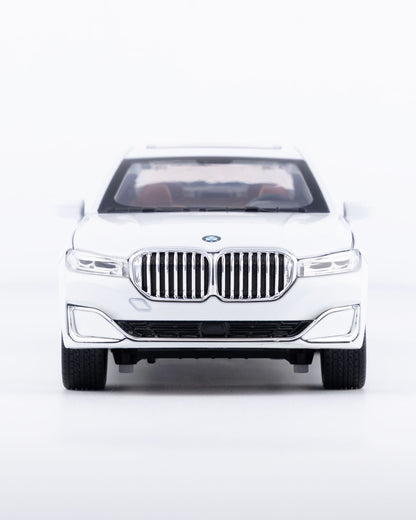 BMW 760Li V12 Sedan Diecast White Car 1:24 Scale - Ignition Prime