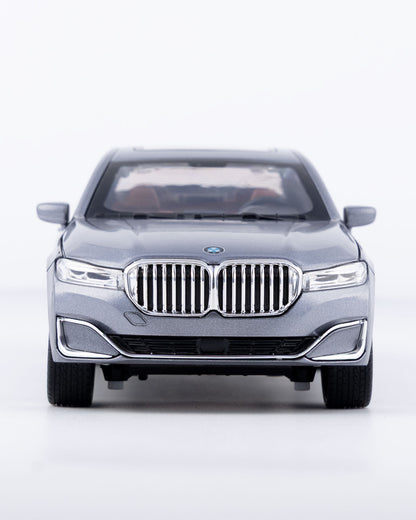 BMW 760Li V12 Sedan Diecast Grey Car 1:24 Scale - Ignition Prime