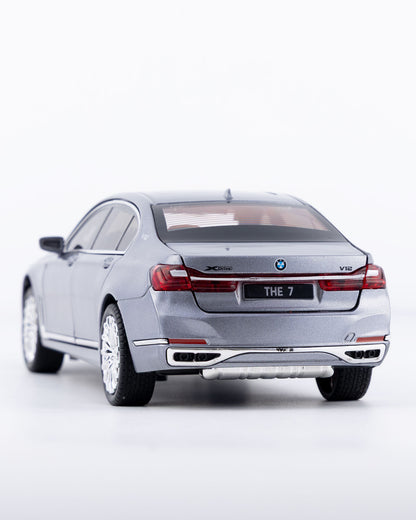 BMW 760Li V12 Sedan Diecast Grey Car 1:24 Scale - Ignition Prime