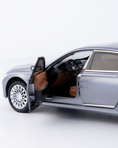 BMW 760Li V12 Sedan Diecast Grey Car 1:24 Scale - Ignition Prime
