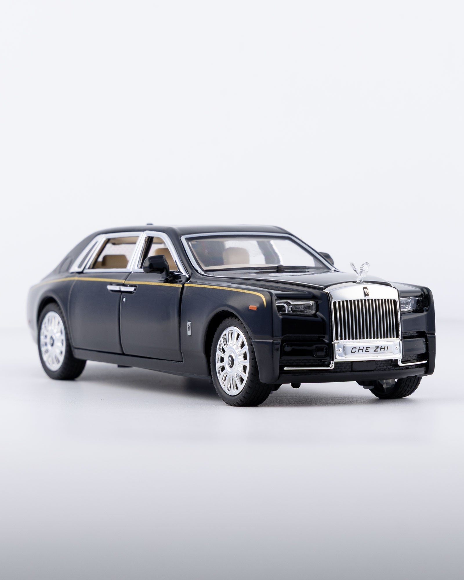 Rolls-Royce Phantom Diecast Silver Car 1:24 Scale - Ignition Prime