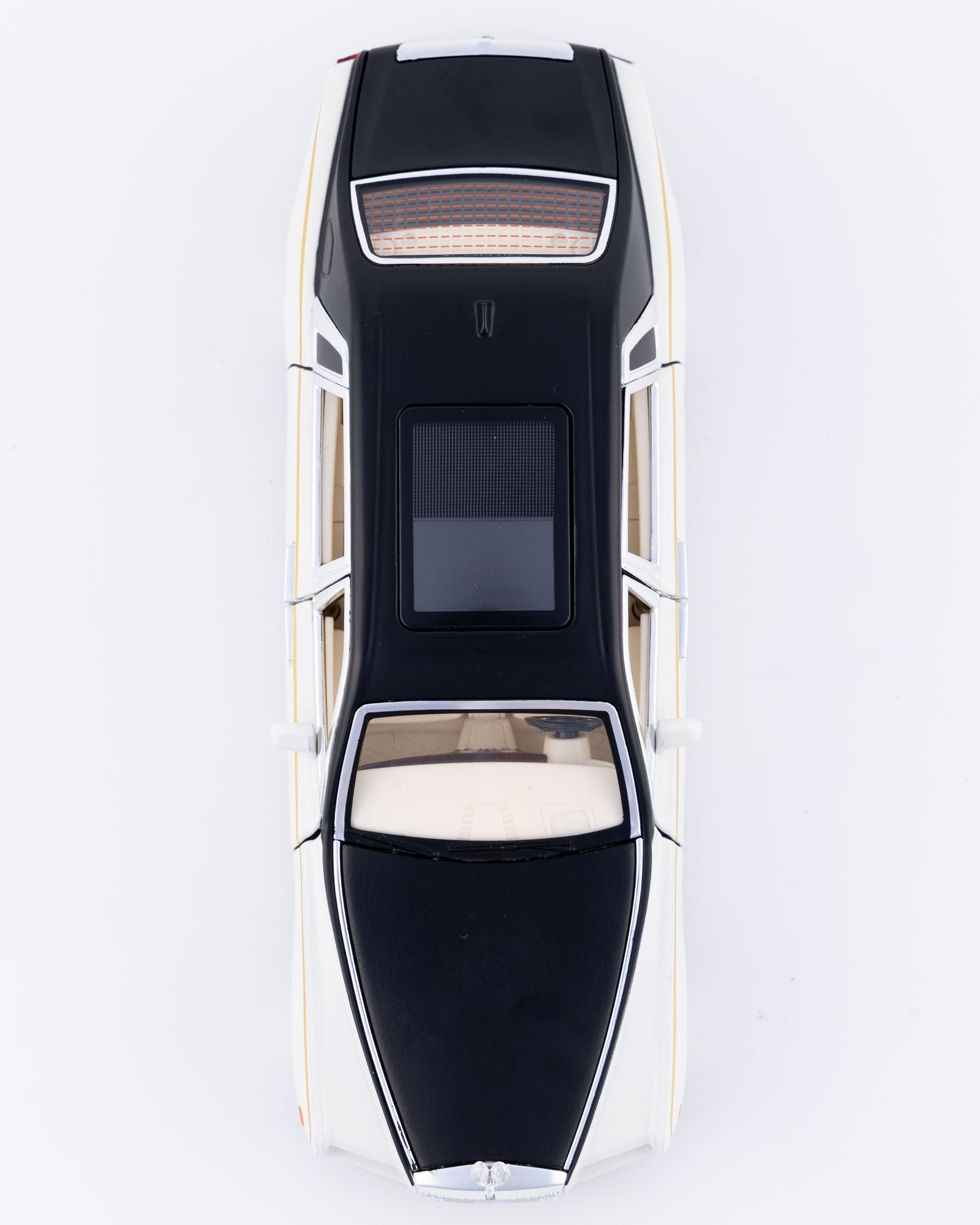 Rolls-Royce Phantom Diecast White Car 1:24 Scale - Ignition Prime
