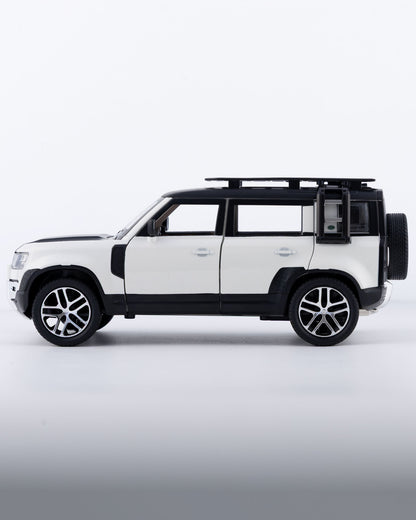 Land Rover Defender Diecast White Car 1:24 Scale - Ignition Prime