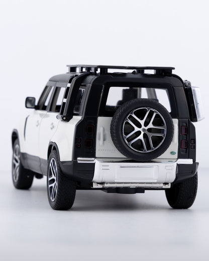 Land Rover Defender Diecast White Car 1:24 Scale - Ignition Prime