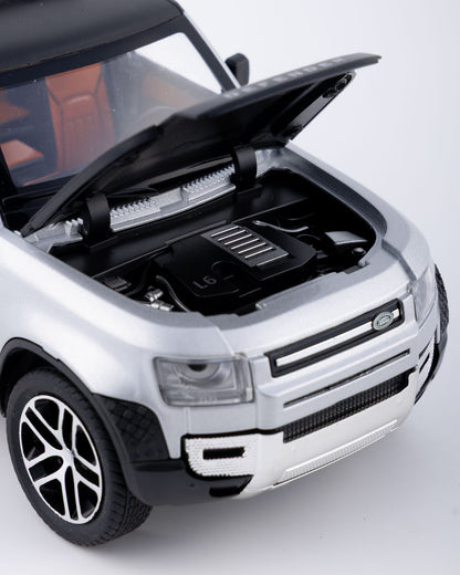 Land Rover Defender Diecast Silver Car 1:24 Scale - Ignition Prime
