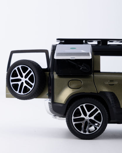 Land Rover Defender Diecast Green Car 1:24 Scale - Ignition Prime