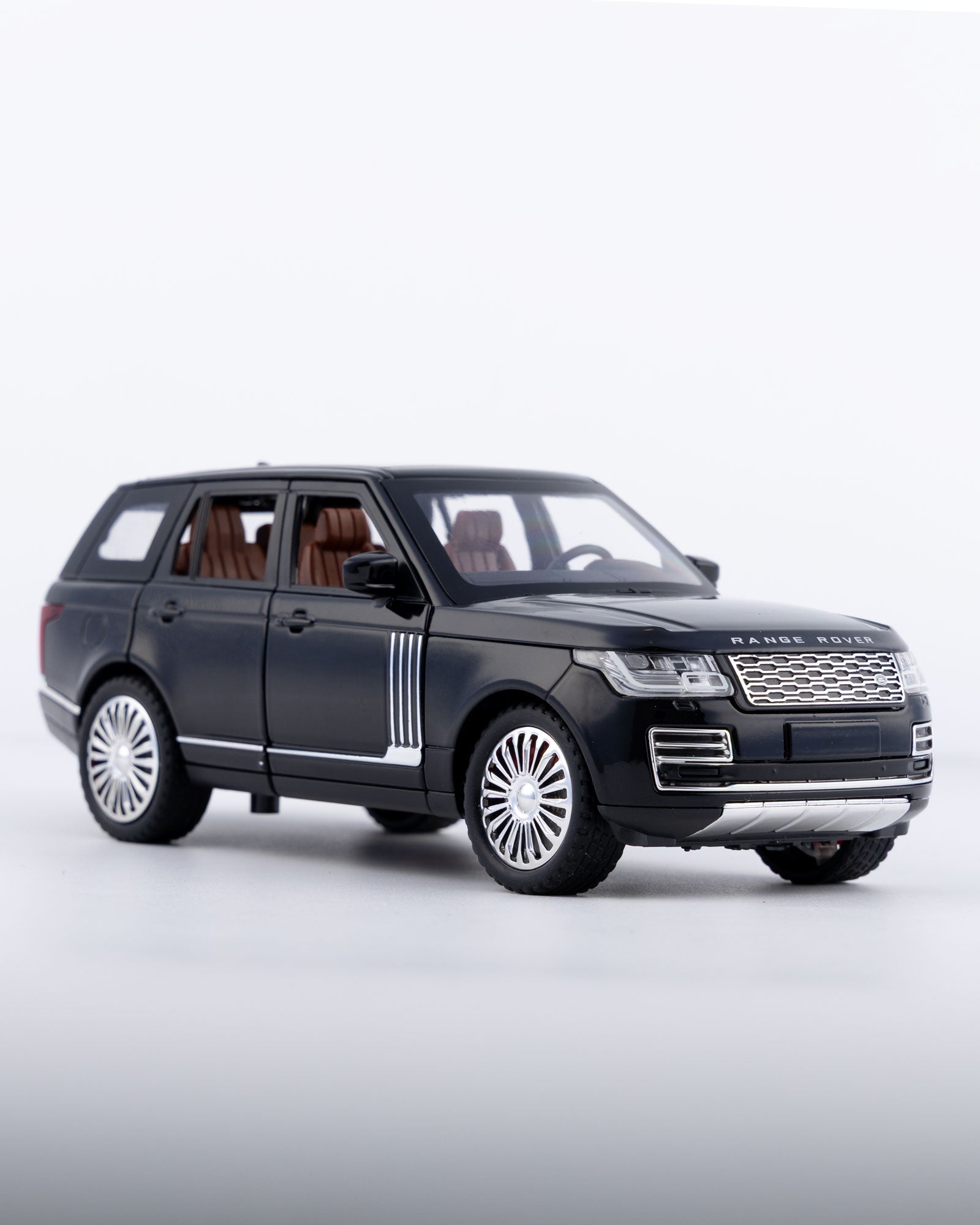 Range Rover L405 Diecast Black Car 1:24 Scale - Ignition Prime