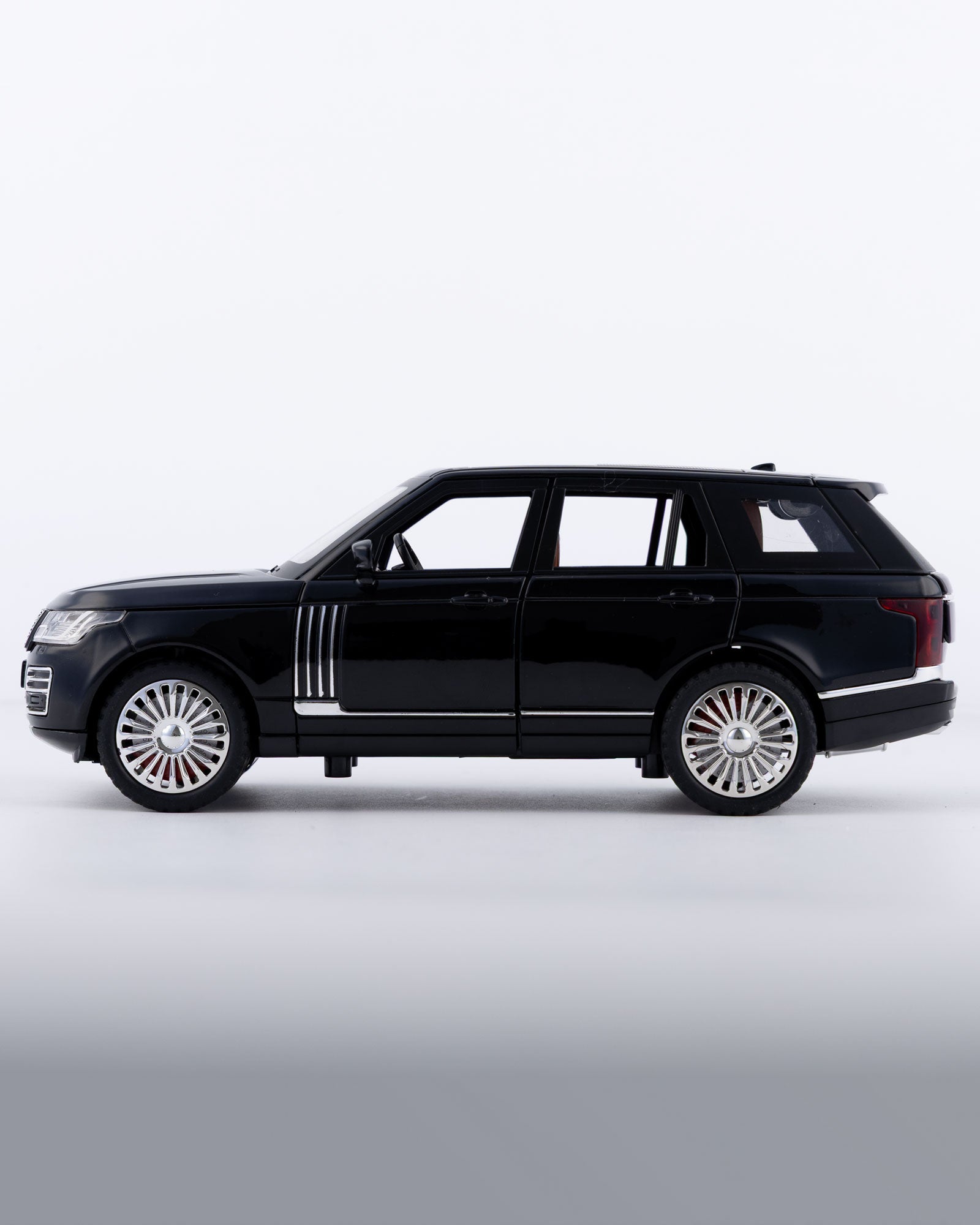 Range Rover L405 Diecast Black Car 1:24 Scale - Ignition Prime