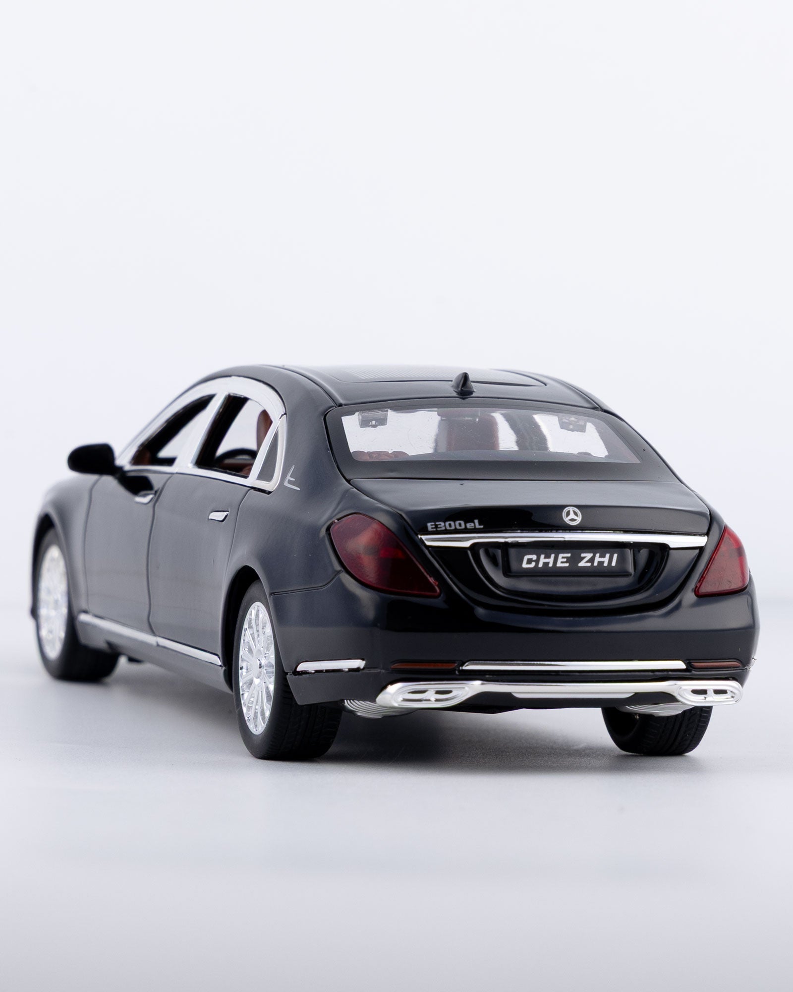 Mercedes-Benz E300eL Diecast Black Car 1:24 Scale - Ignition Prime